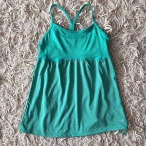 Green workout tank